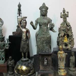 世界のミニ仏像と仏の姿石展